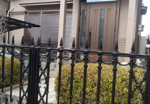 小泉町S様邸外壁塗り替え玄関ドア交換工事